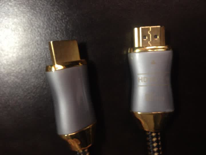 seenda HDMI數字高清線 24K鍍金接頭-金色1.5米--看上去很是不錯,金燦燦的插頭,黑金相間的